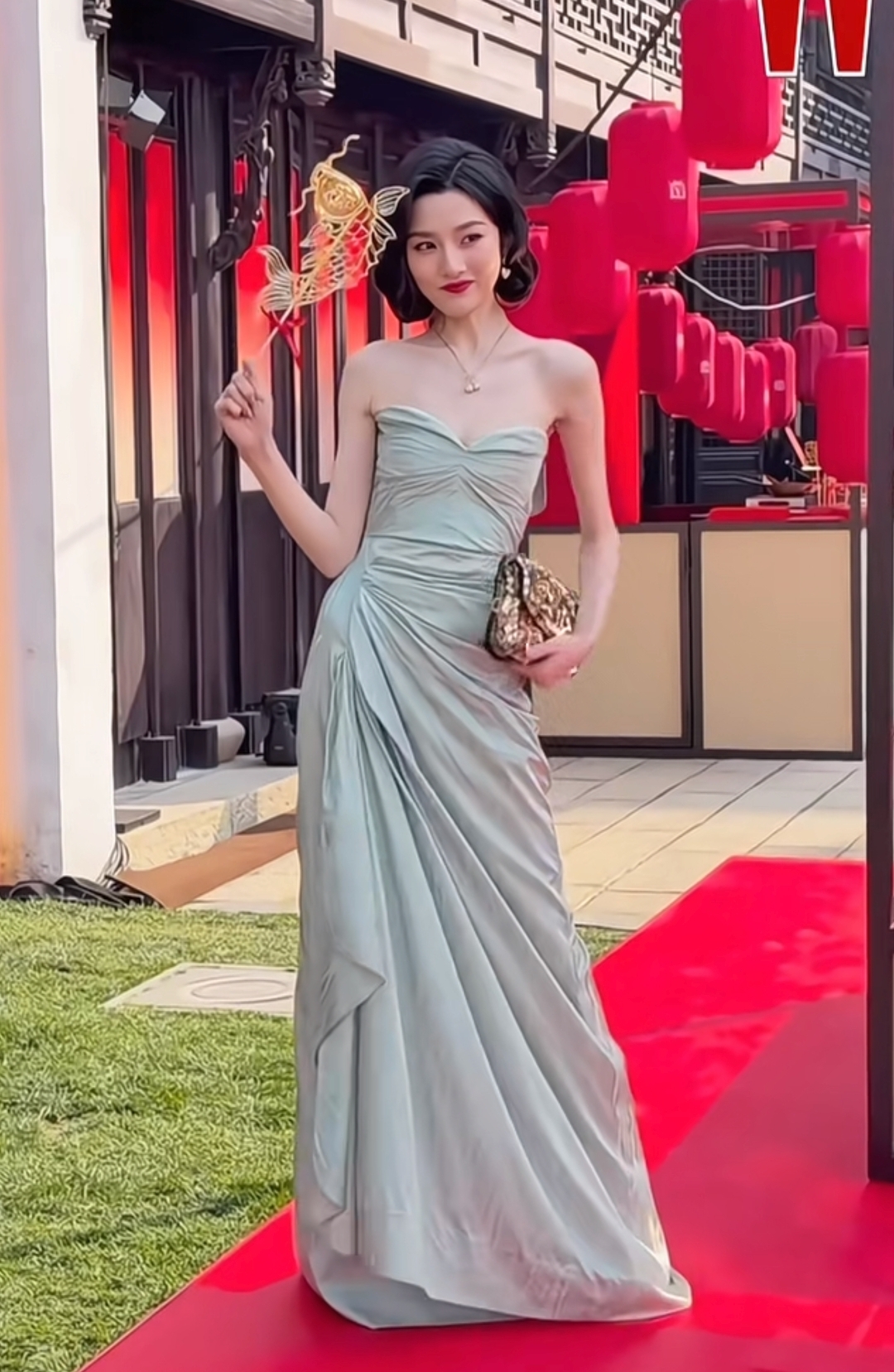 上海活动太真实！孙俪满脸褶，宋祖儿瘦成皮包骨，徐朵三角裤抢镜