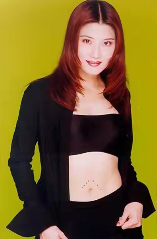 杨丽菁：从“拼命打女”到瑜伽女神！