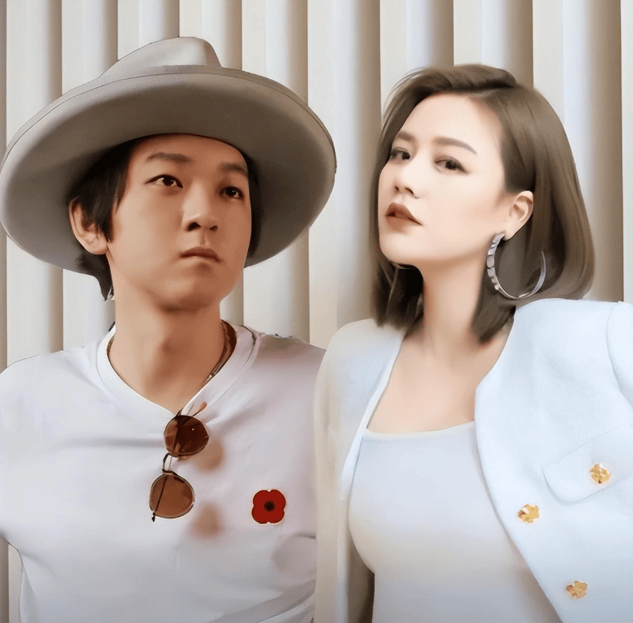 37岁马思纯官宣分手！