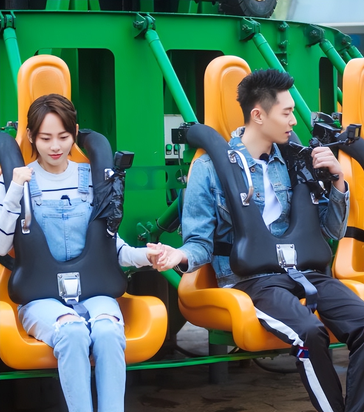 上嫁吞针！“小三”成功上位，买超全家认可，张嘉倪的体面成笑话