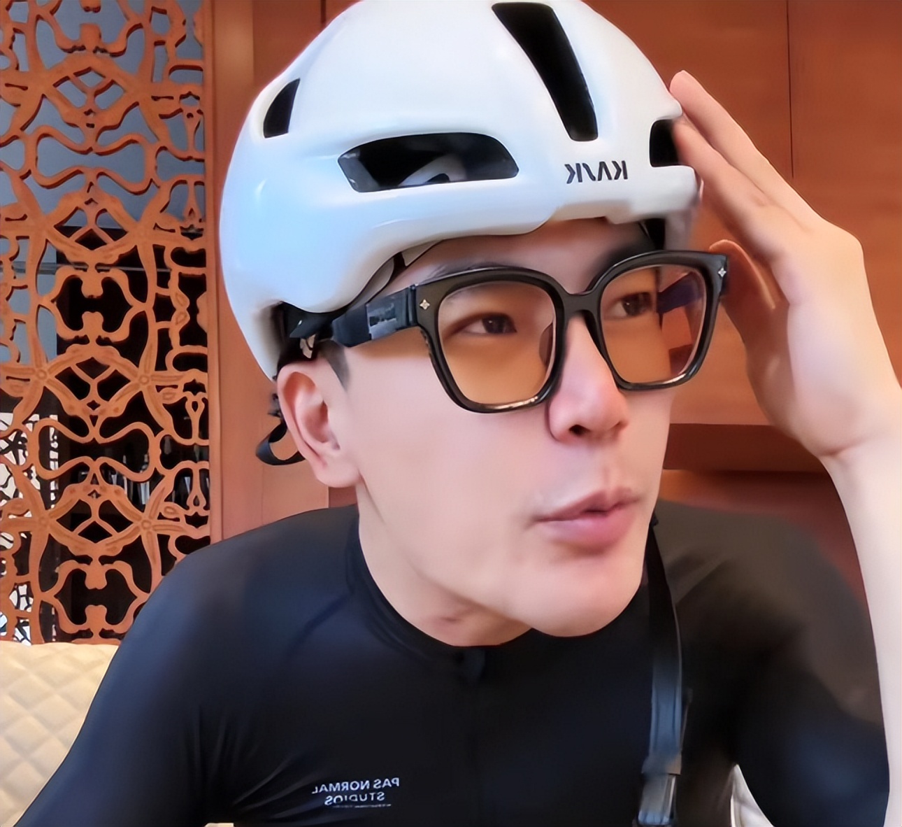 国家出手，京圈富少被判入狱，牵连商界大佬，与童瑶关系早有真相