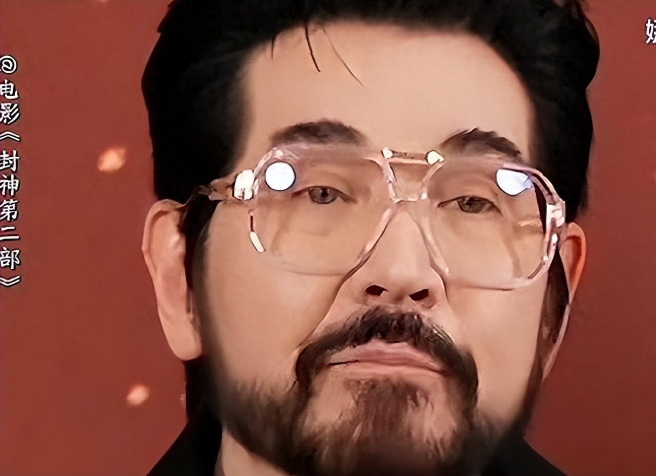 64岁费翔终于还是崩溃了，这次他给所有不婚不育的年轻人提个醒了