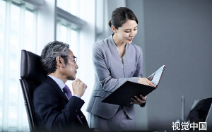 副局长耍阴招抢局长位！局长博弈 3 回合，1 招扳倒死对头，秒升市长