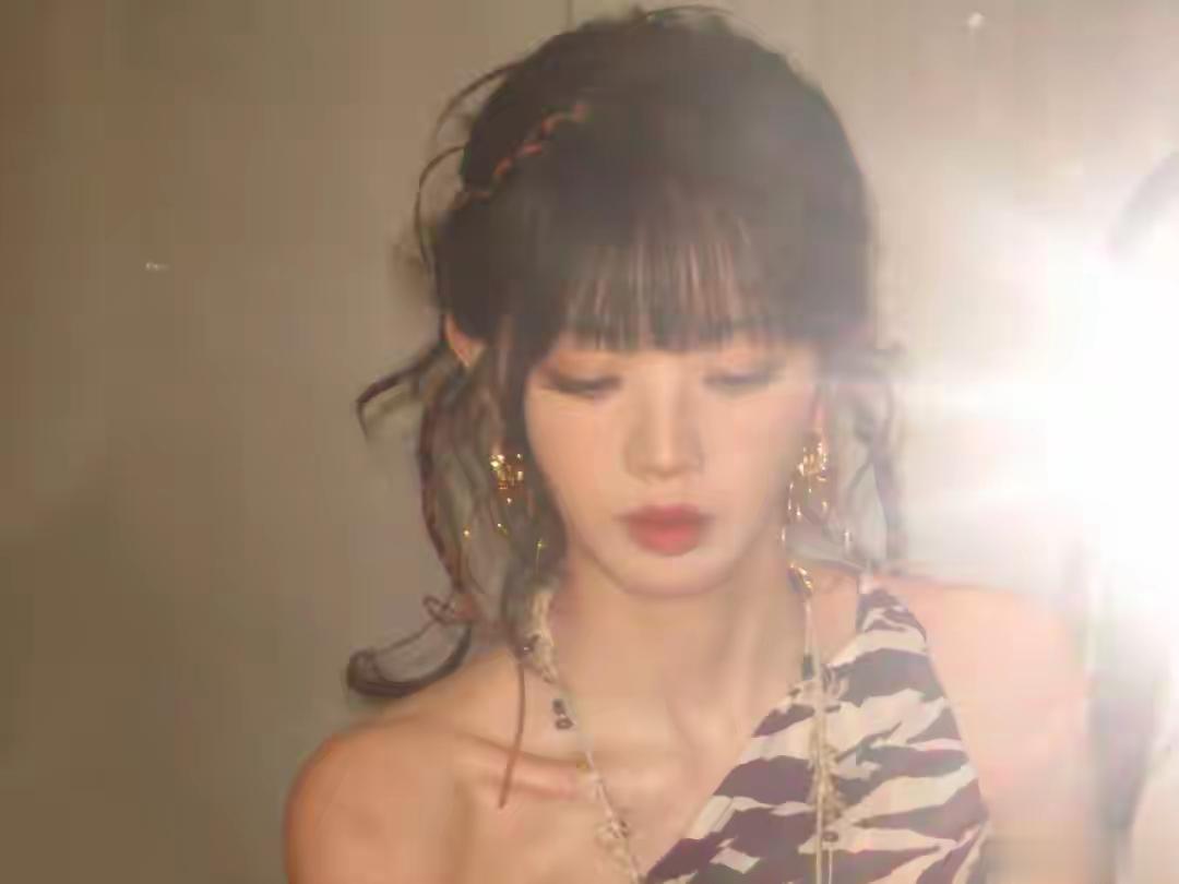 田曦薇自拍大赏，萌妹的代表