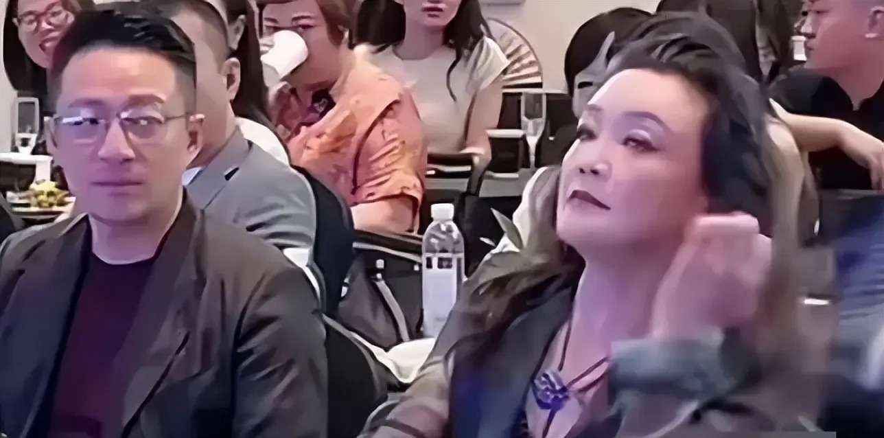 马筱梅休息13天开播，澄清非如张兰所言顺产事实