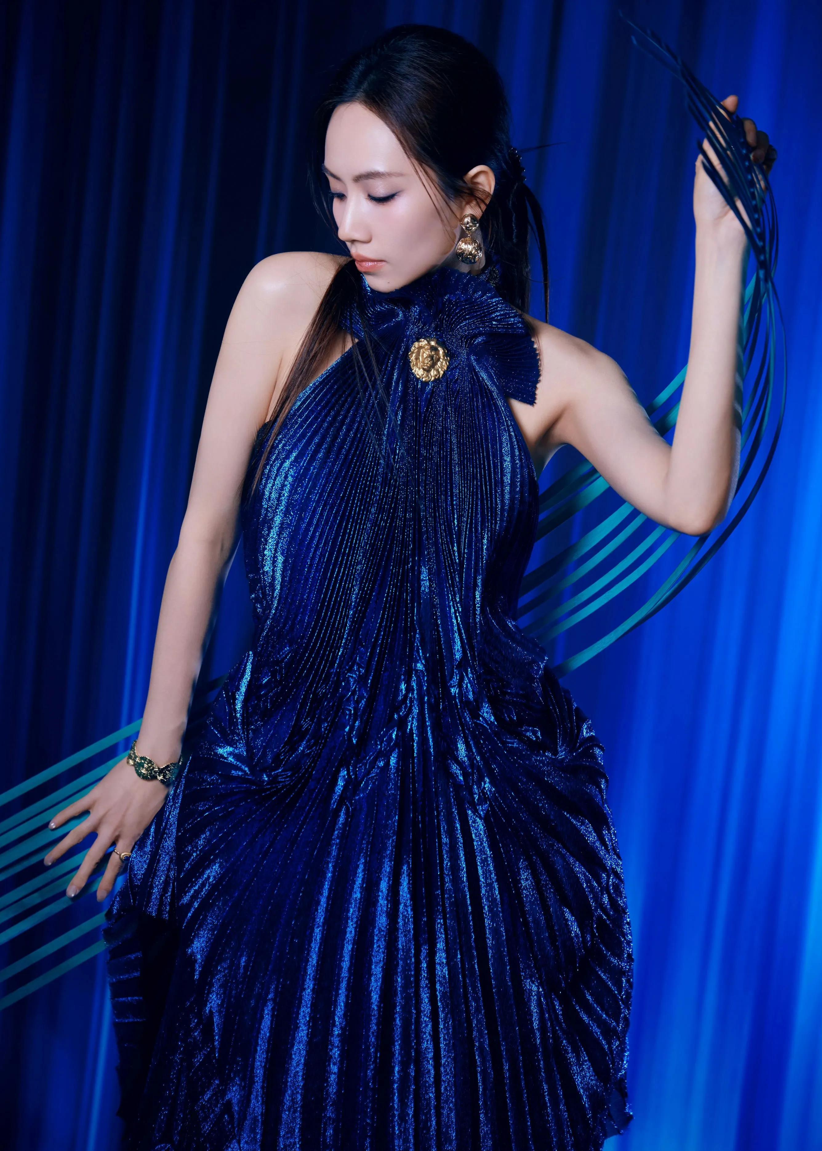 刘惜君演写真美图