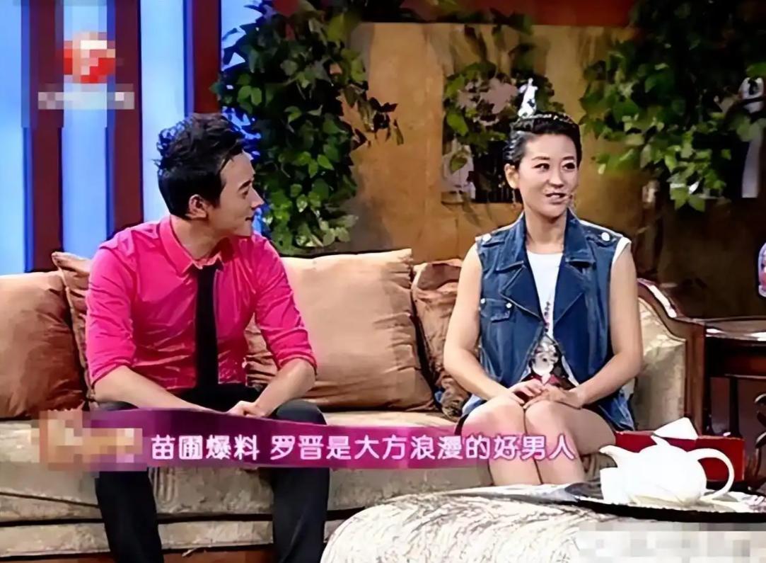 离婚不离家？婚变传闻刚3个月，唐嫣突然摊牌，撕碎了罗晋的体面