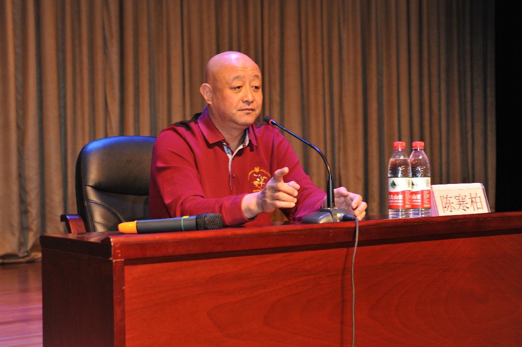 央媒怒批、坑害老百姓！臭名昭著的几个相声演员，各个难以原谅