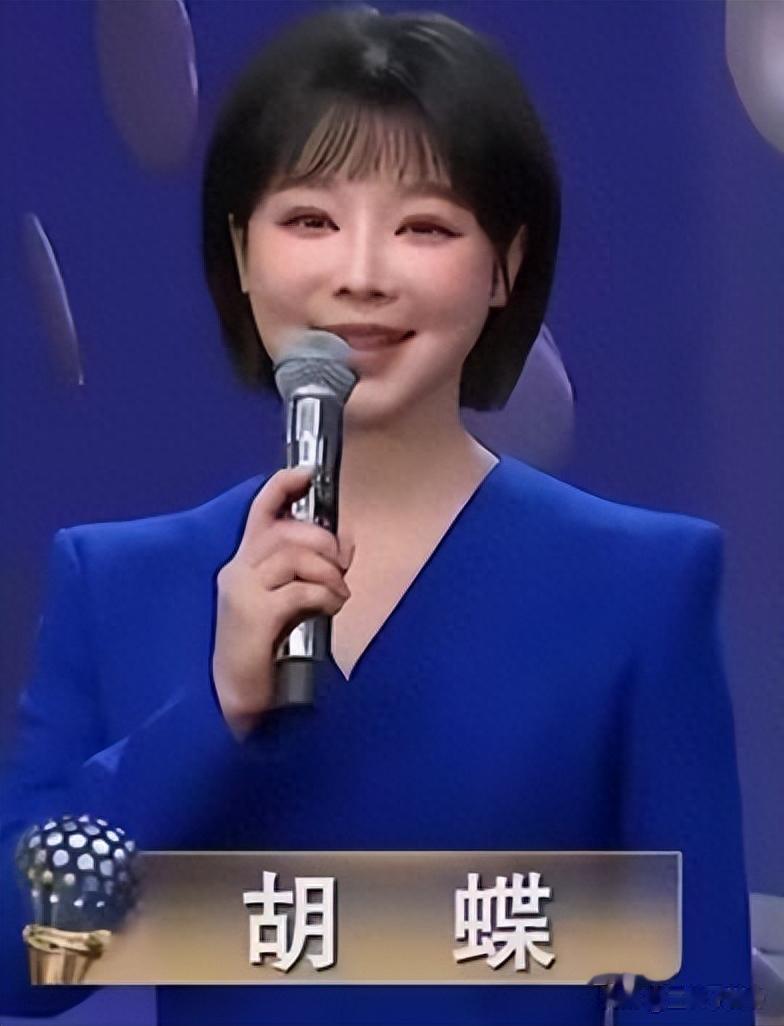 她比董卿美比周涛有才华,不顾父母反对嫁导演陆川,如今幸福了吗