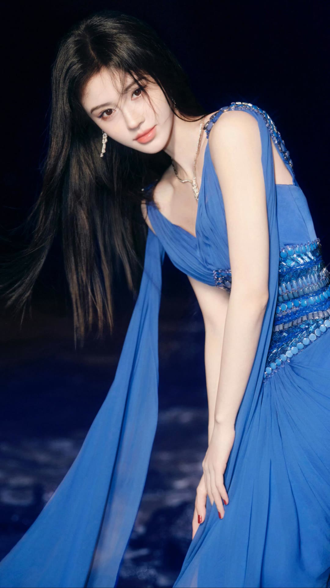 从女团顶流到古装女王，鞠婧祎的逆袭太清醒