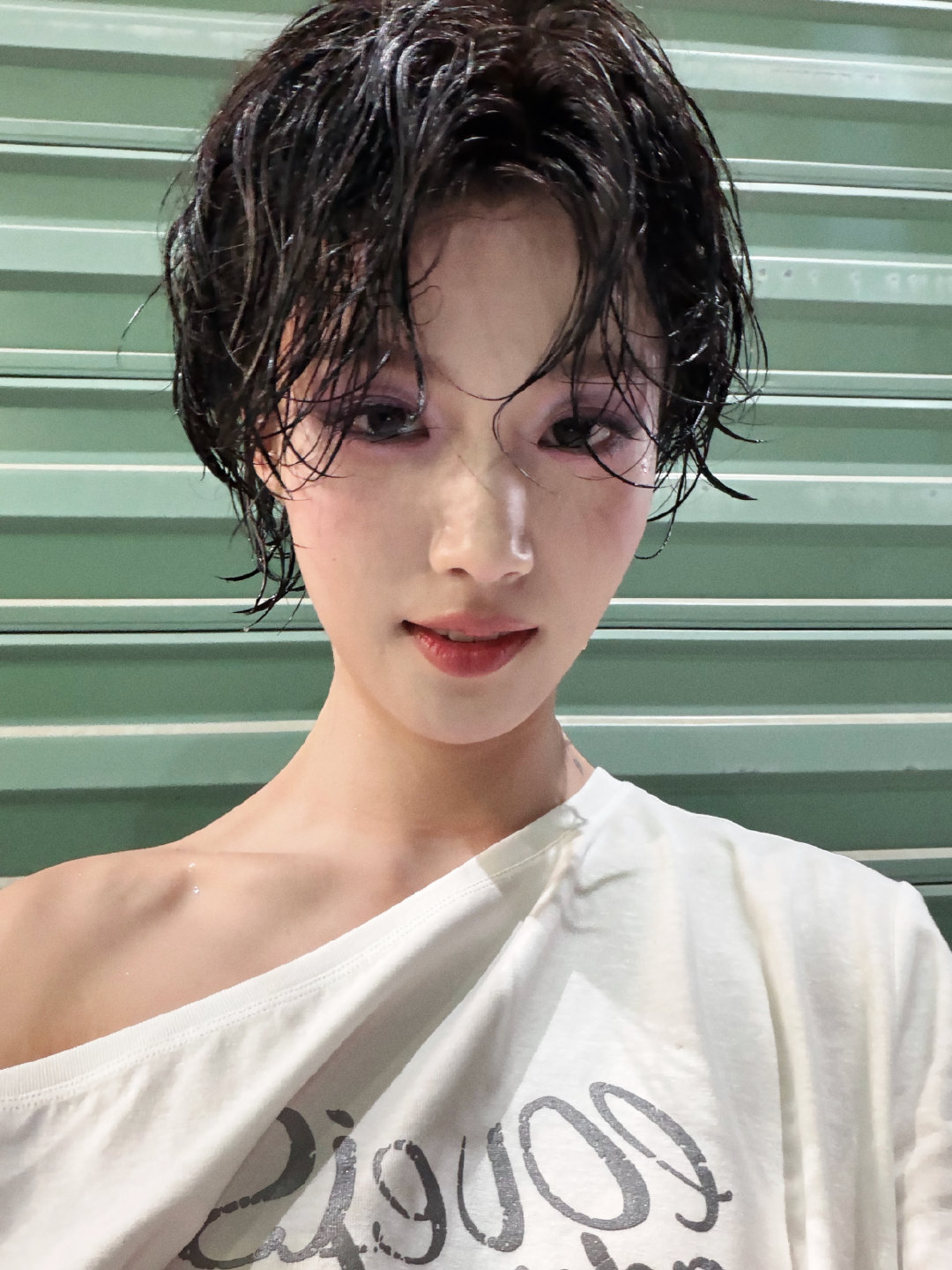 卢昱晓 最新短发造型 斩男又斩女 帅我一脸