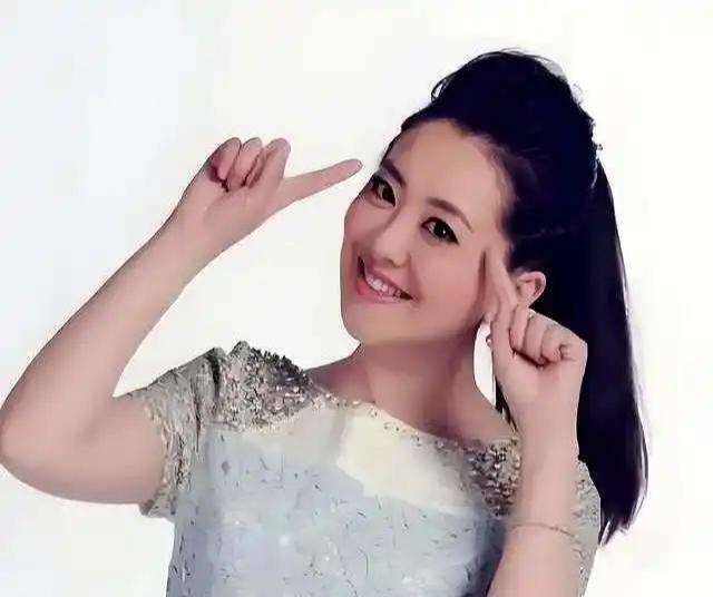 27年功勋主持告别，新身份令人期待