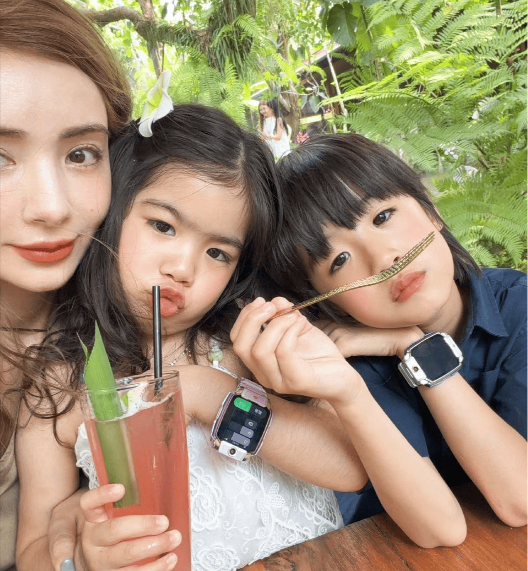 38岁麦迪娜晒一双儿女近照