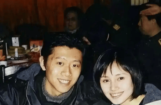 47 岁袁泉再破天花板