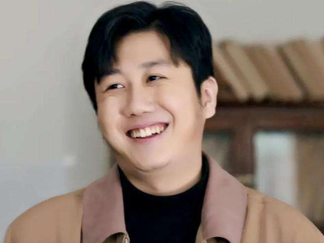 背靠张嘉益这颗大树，演了三部大爆款，30岁的姜冠南还是不成气候